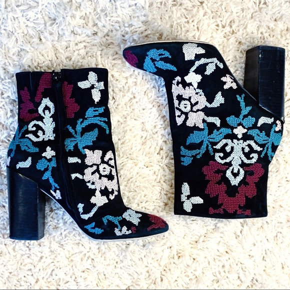 Vintage Rebecca Minkoff Floral Embroidered Suede Chunky Heel Ankle Boot - Picture 1 of 6